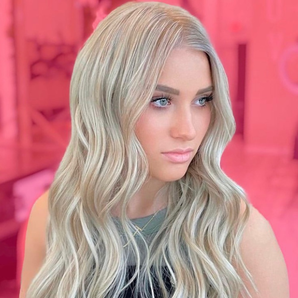 Meet your Posher, Leslie